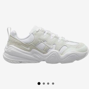 Women’s Nike Tech Hera